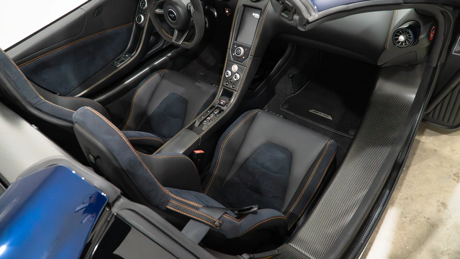 McLaren 650S Spider interior retrimmed in Midnight Blue Alcantara — photograph 3