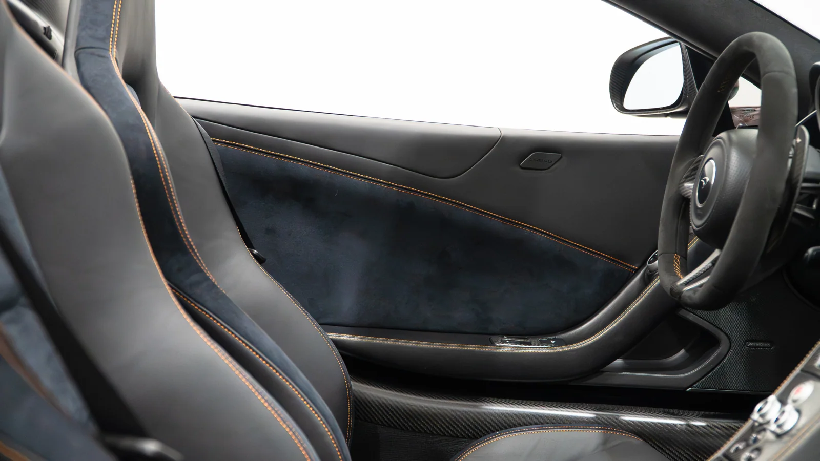 McLaren 650S Spider interior retrimmed in Midnight Blue Alcantara — photograph 4