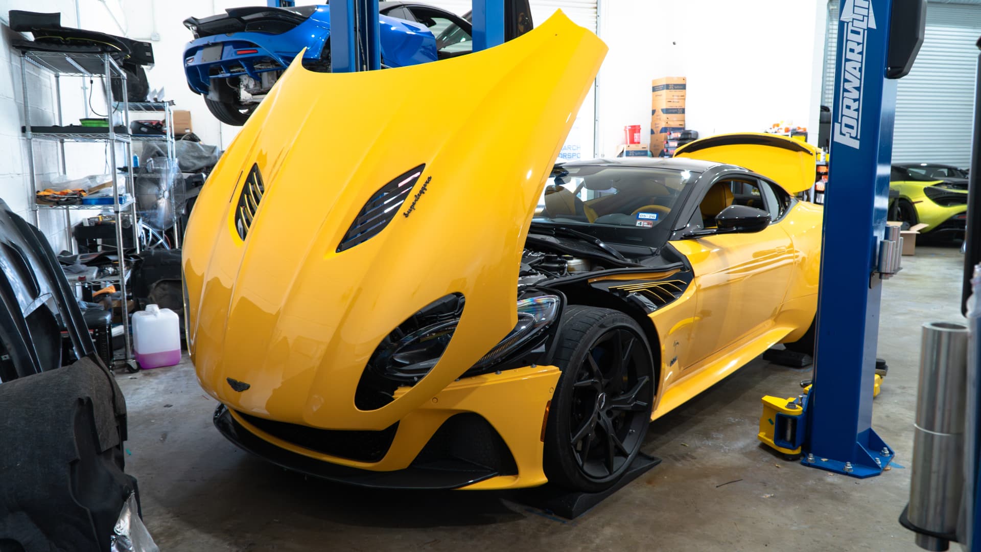 Aston Martin DBS Superleggera Q Edition, Annual Service
