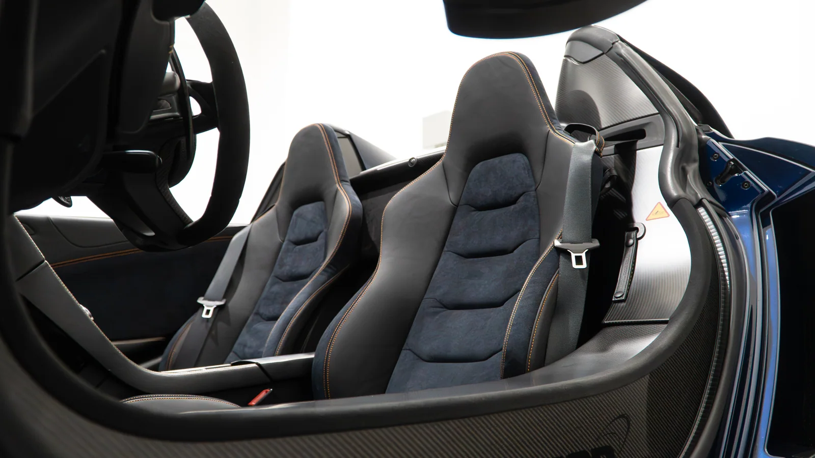 McLaren 650S Spider interior retrimmed in Midnight Blue Alcantara — photograph 8
