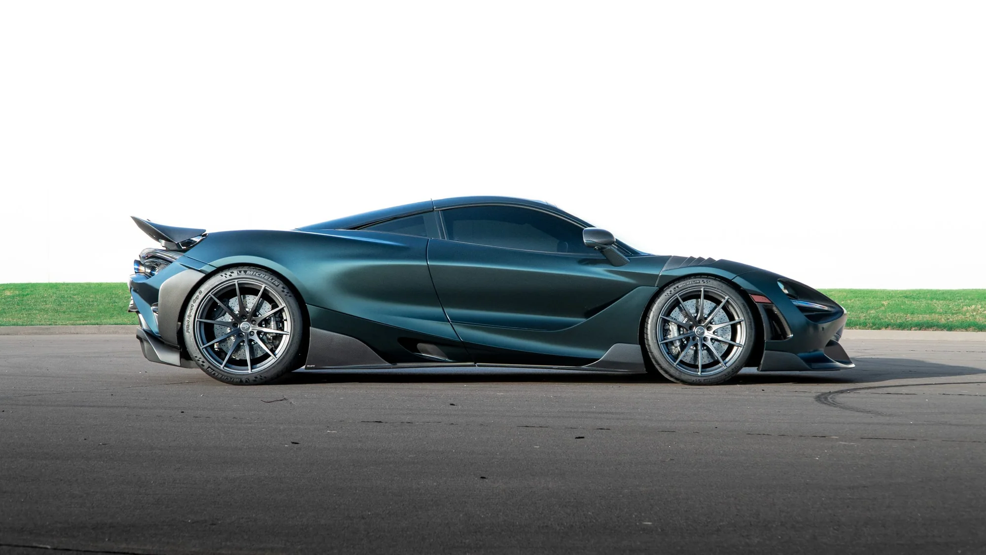 Dark McLaren 720S side profile on MMCW3 forged wheels