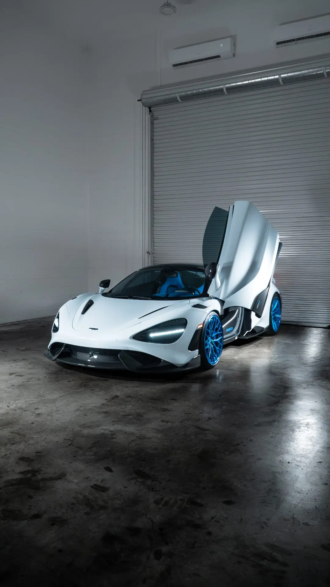 McLaren 765LT with its doors up