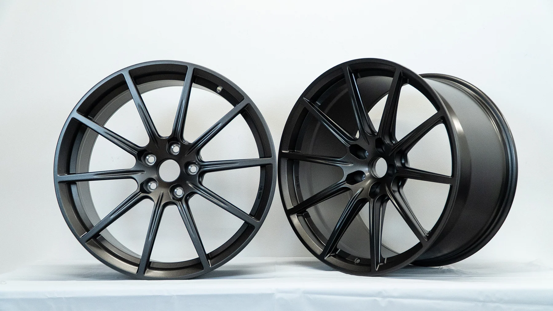 MMCW1 forged wheels, paired studio view