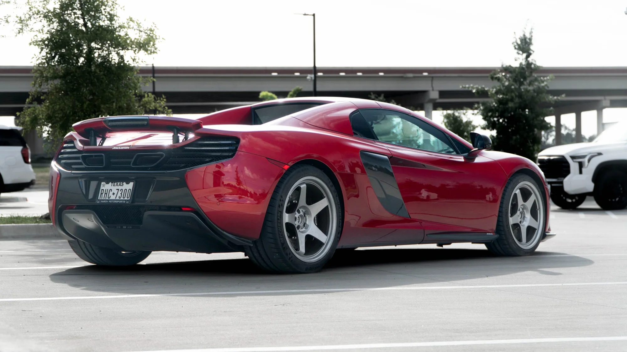 Red McLaren 650S on MMCW2 forged wheels