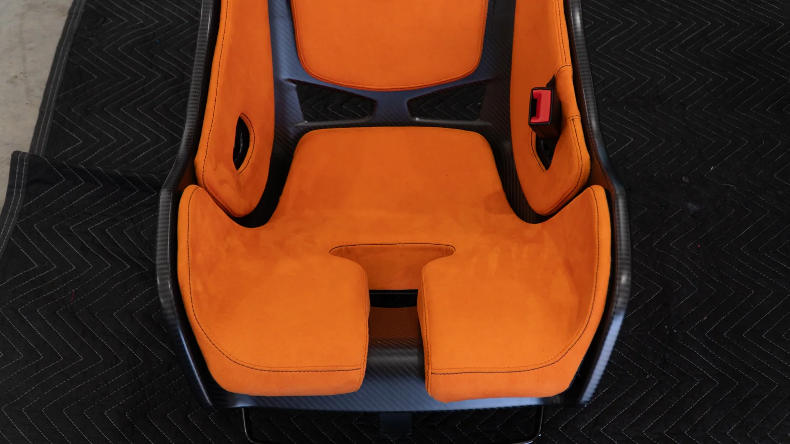McLaren Senna interior retrimmed in McLaren Orange Alcantara — photograph 4