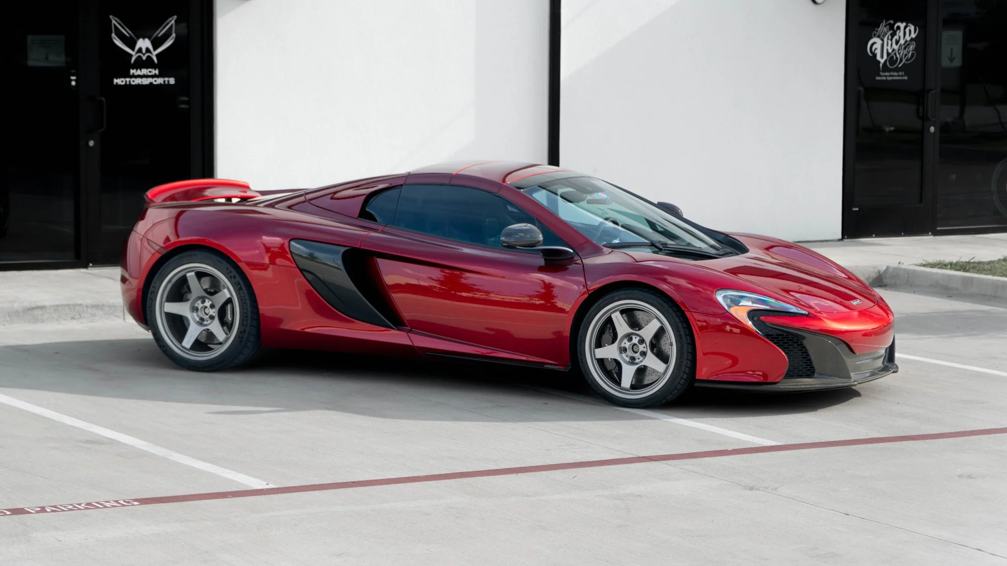 Red McLaren 650S side profile on MMCW2 wheels