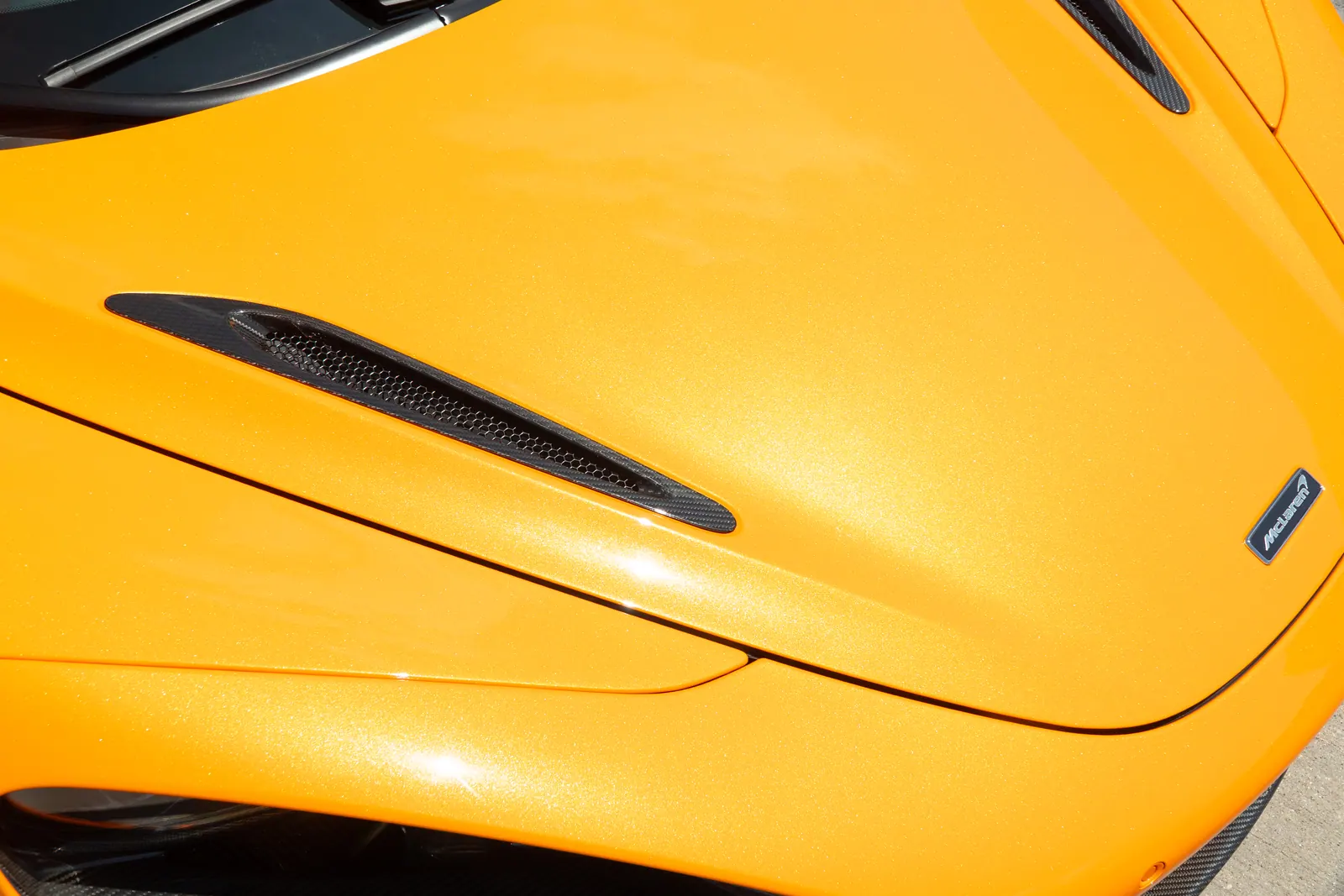 2019 McLaren 720S Coupe in Papaya Spark, photo 12