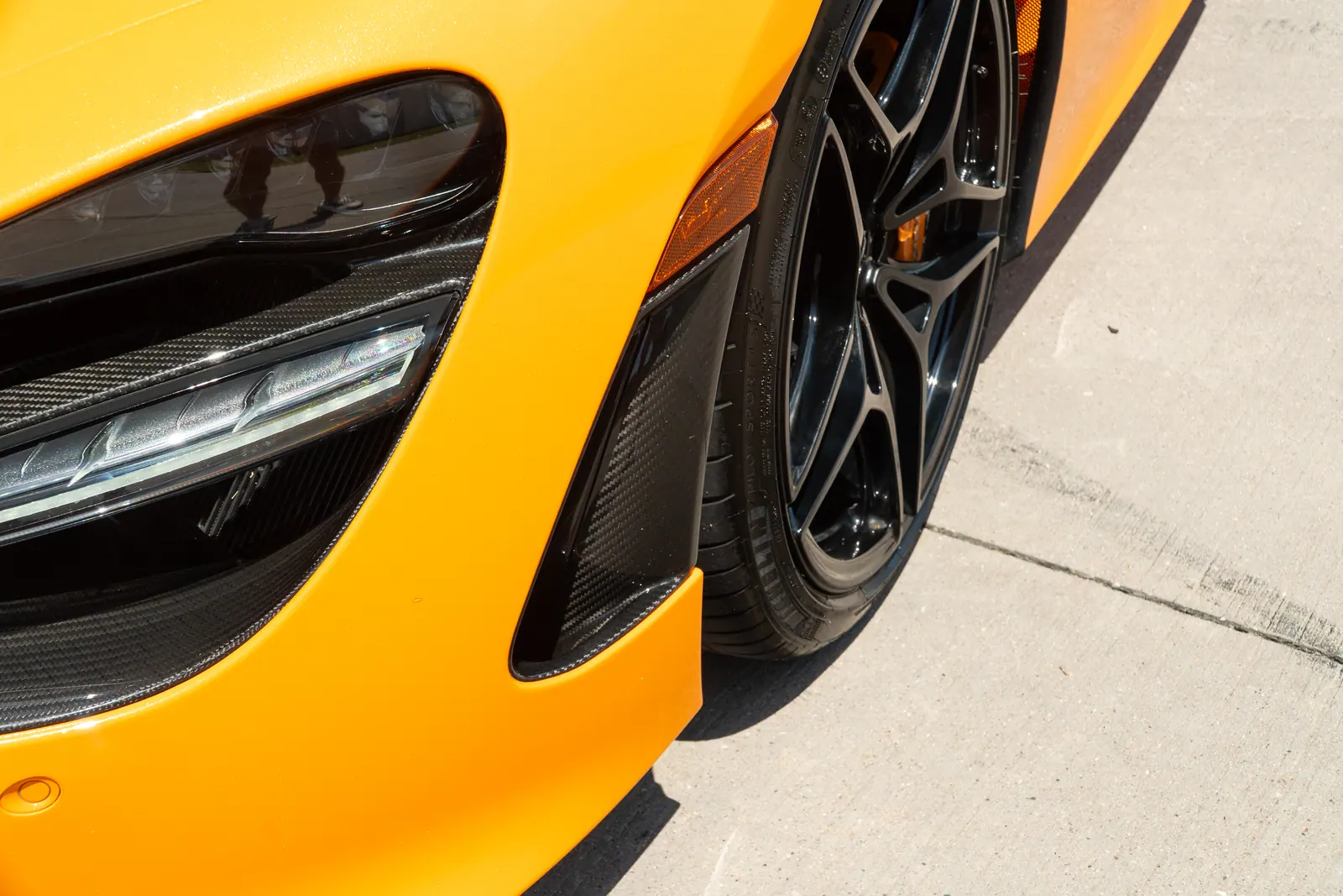 2019 McLaren 720S Coupe in Papaya Spark, photo 16