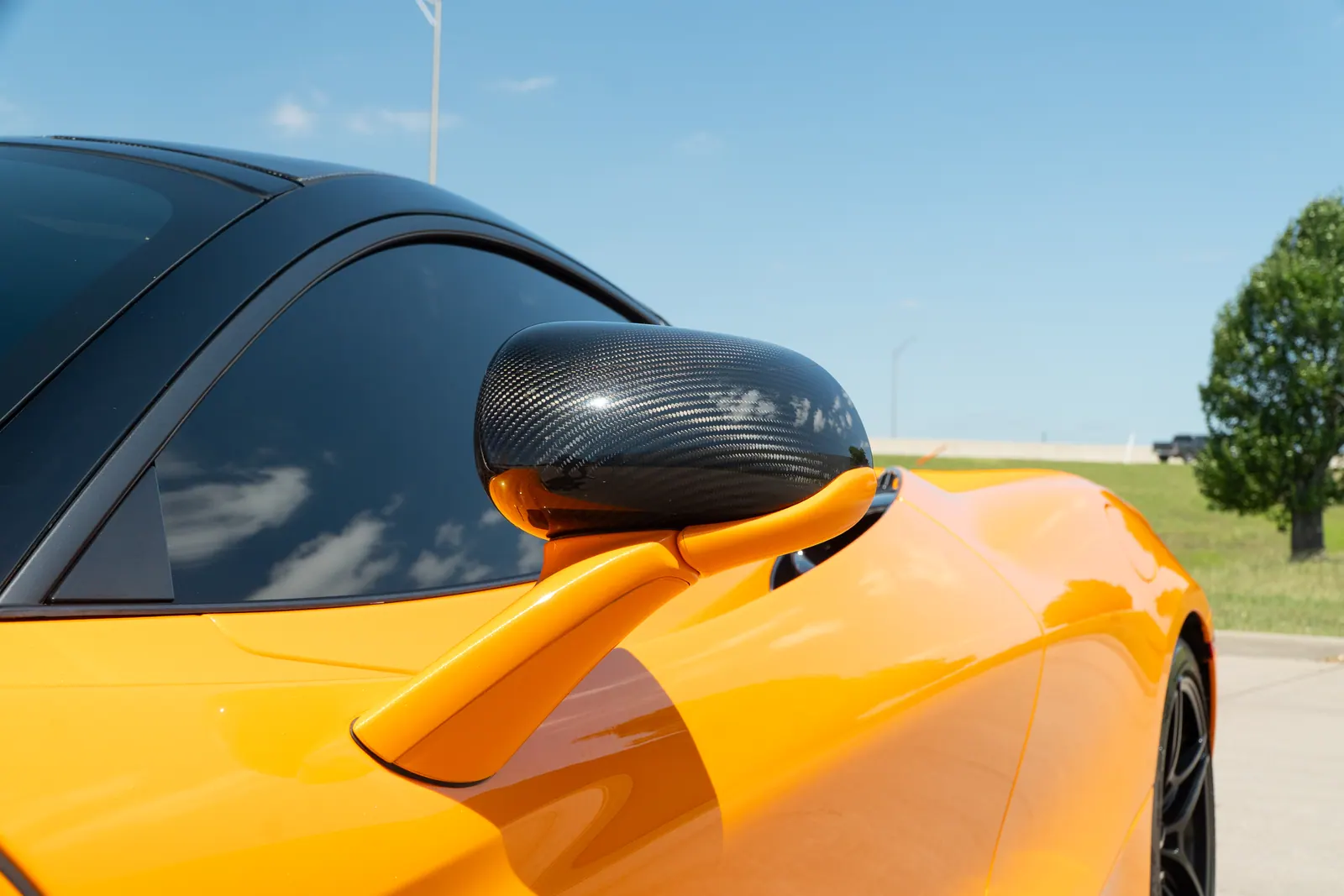 2019 McLaren 720S Coupe in Papaya Spark, photo 17