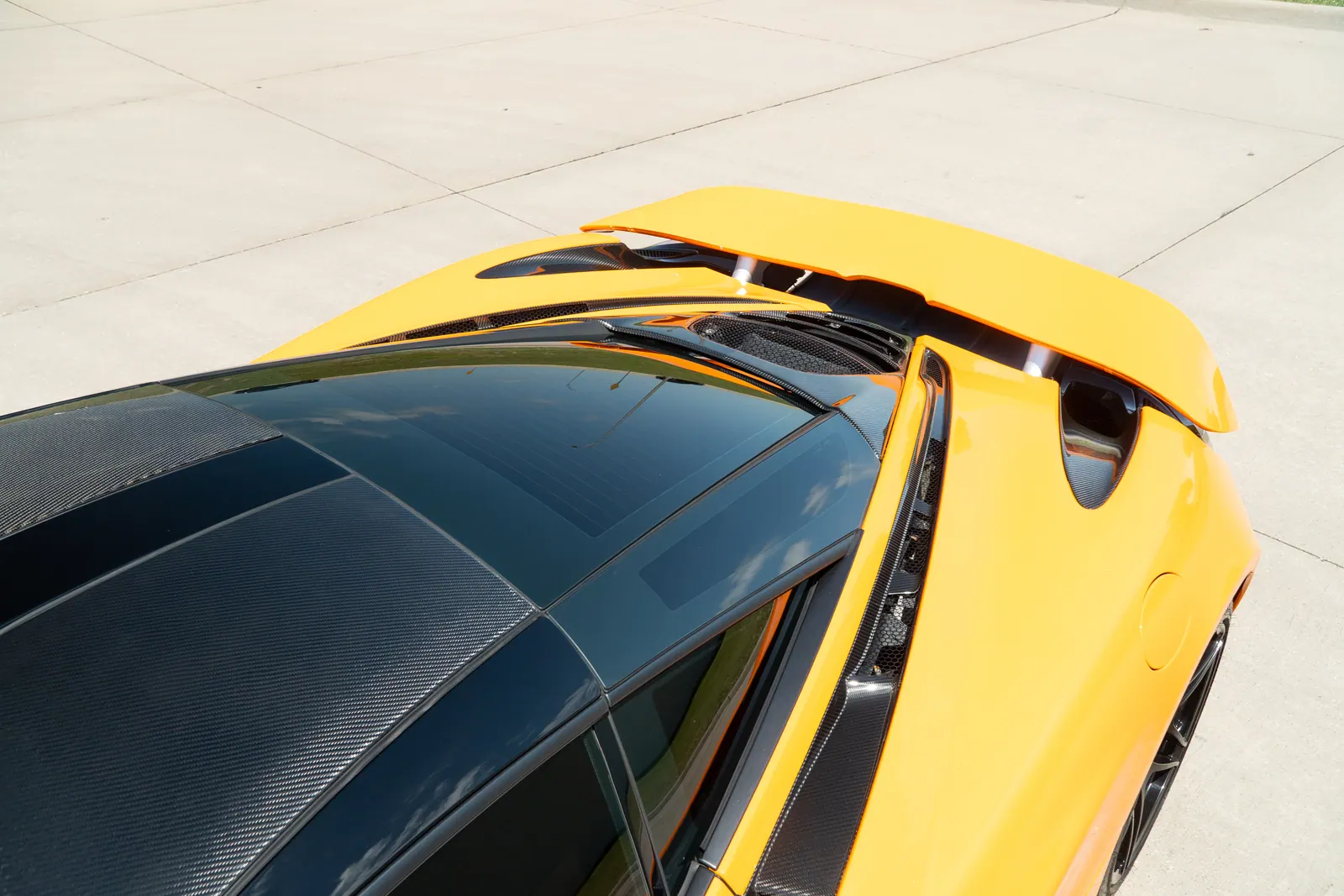 2019 McLaren 720S Coupe in Papaya Spark, photo 21