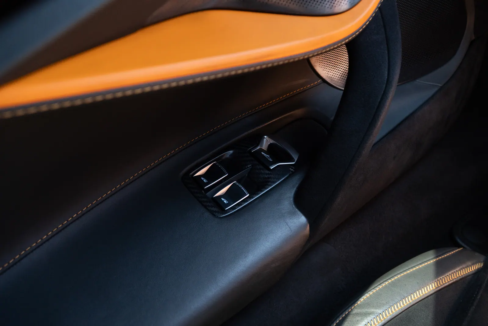 2019 McLaren 720S Coupe in Papaya Spark, photo 49