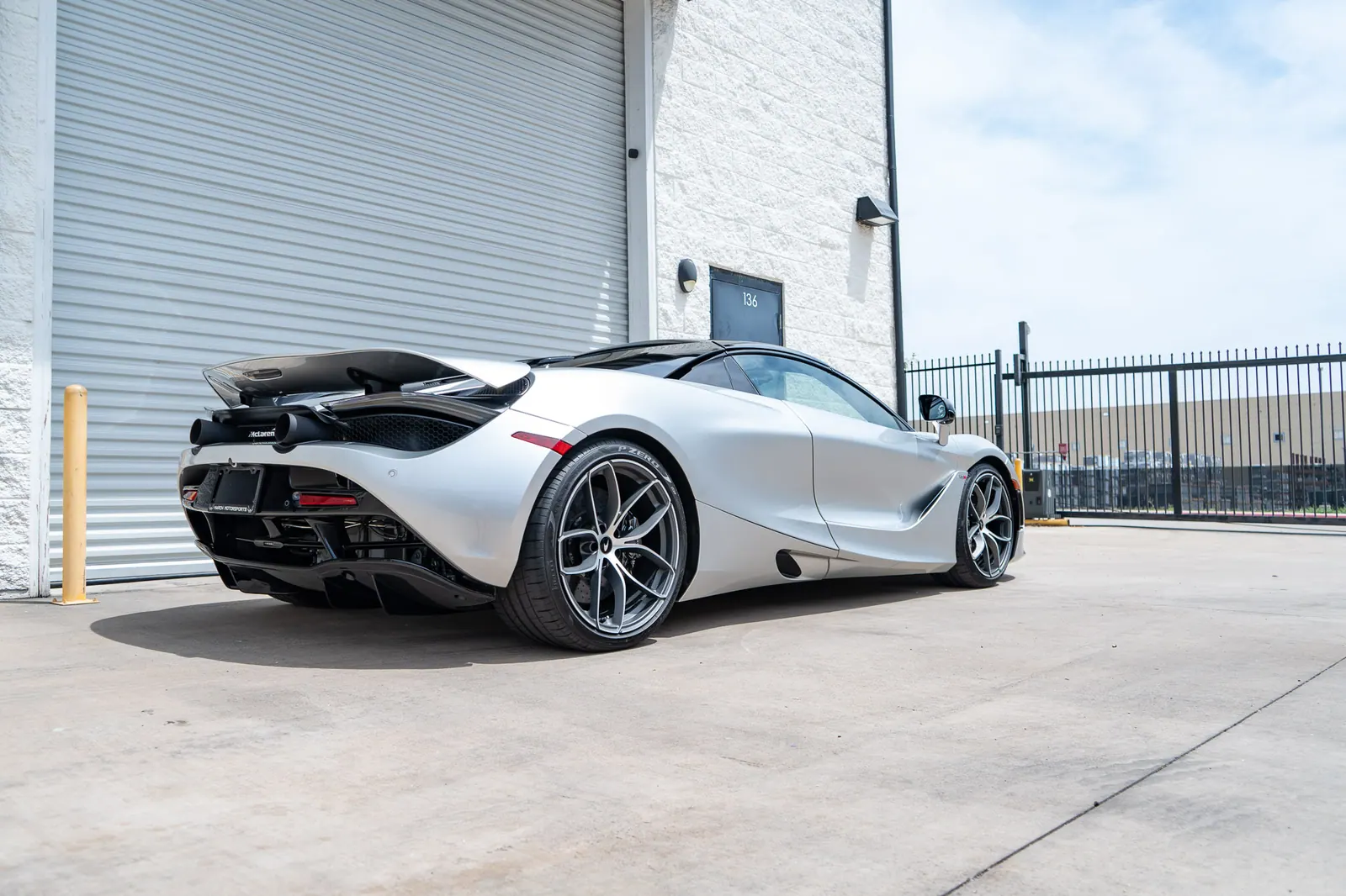 2021 McLaren 720S Spider in Supernova Silver, photo 4