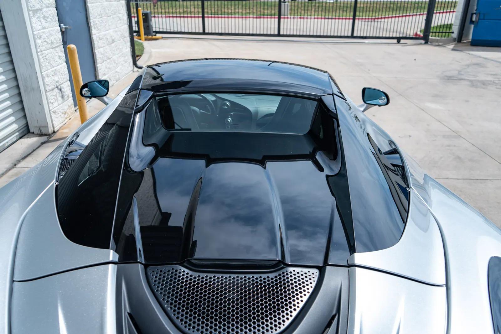 2021 McLaren 720S Spider in Supernova Silver, photo 8