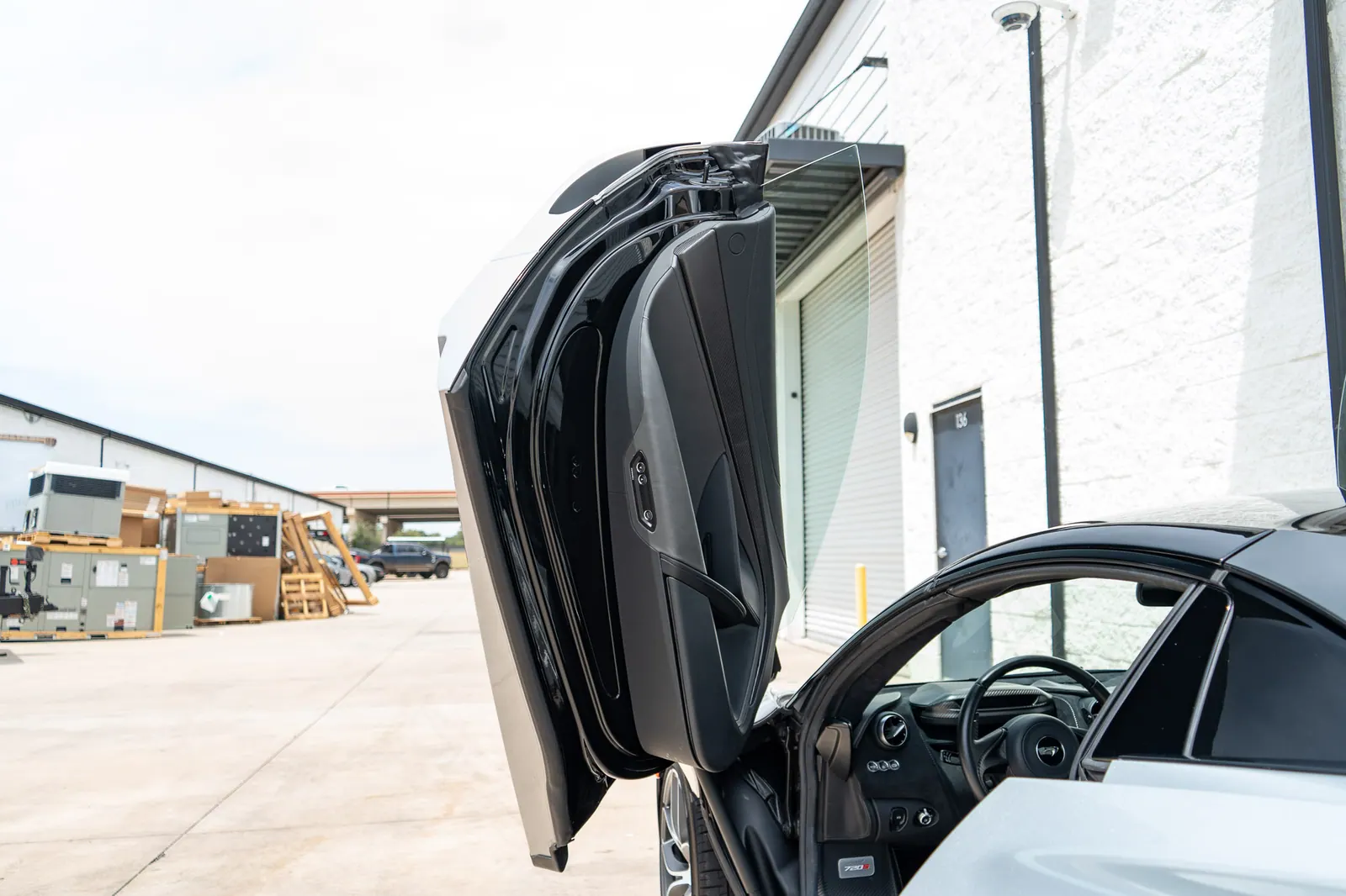2021 McLaren 720S Spider in Supernova Silver, photo 31