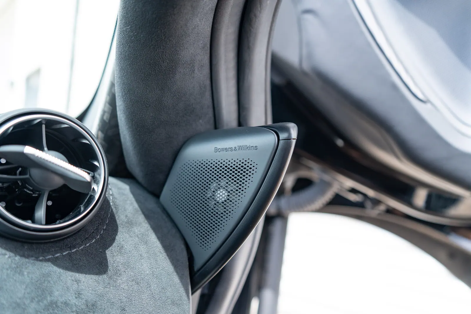 2021 McLaren 720S Spider in Supernova Silver, photo 45